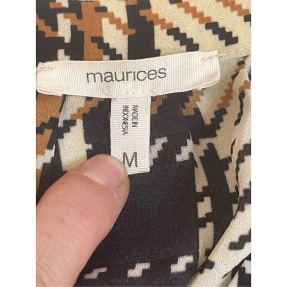 Maurice’s women’s bundle lot medium blouse - Picture 9 of 13